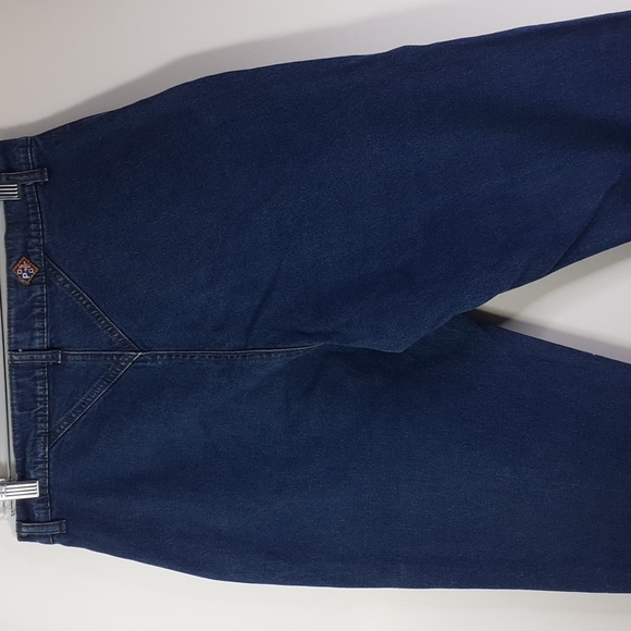 Posted Relaxed Mom Jeans  Tapered Leg 2 Pockets Size 11 Waist 31 - Picture 5 of 16